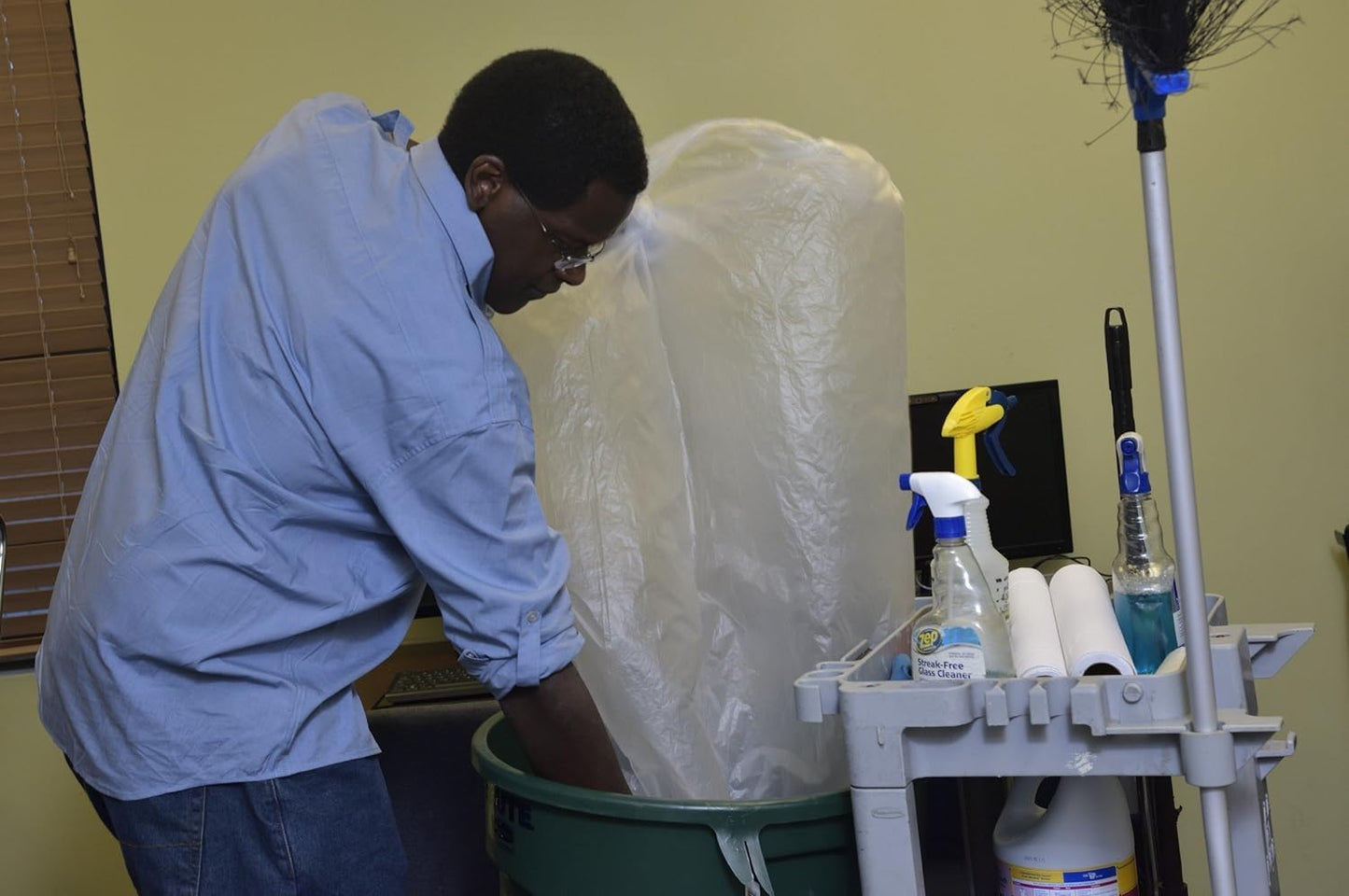 Aluf Plastics High Density Trash Bags, 10 Gallon, 4000 Count, 8 Micron (eq), 24" x 24", Black, for Bathroom, Office, Industrial, Commercial, Janitorial, Municipal, Recycling