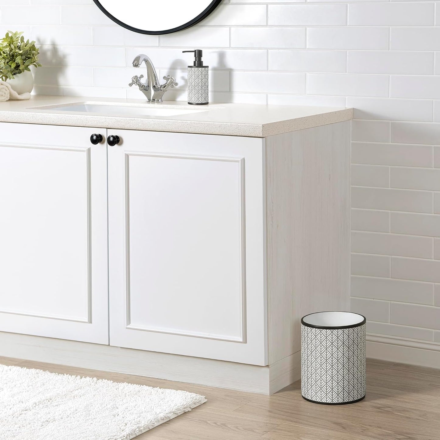 Allure Home Creation Shelby Resin Grey Multicolored Wastebasket Trash Can, Compact Size, 1.74 Gallons