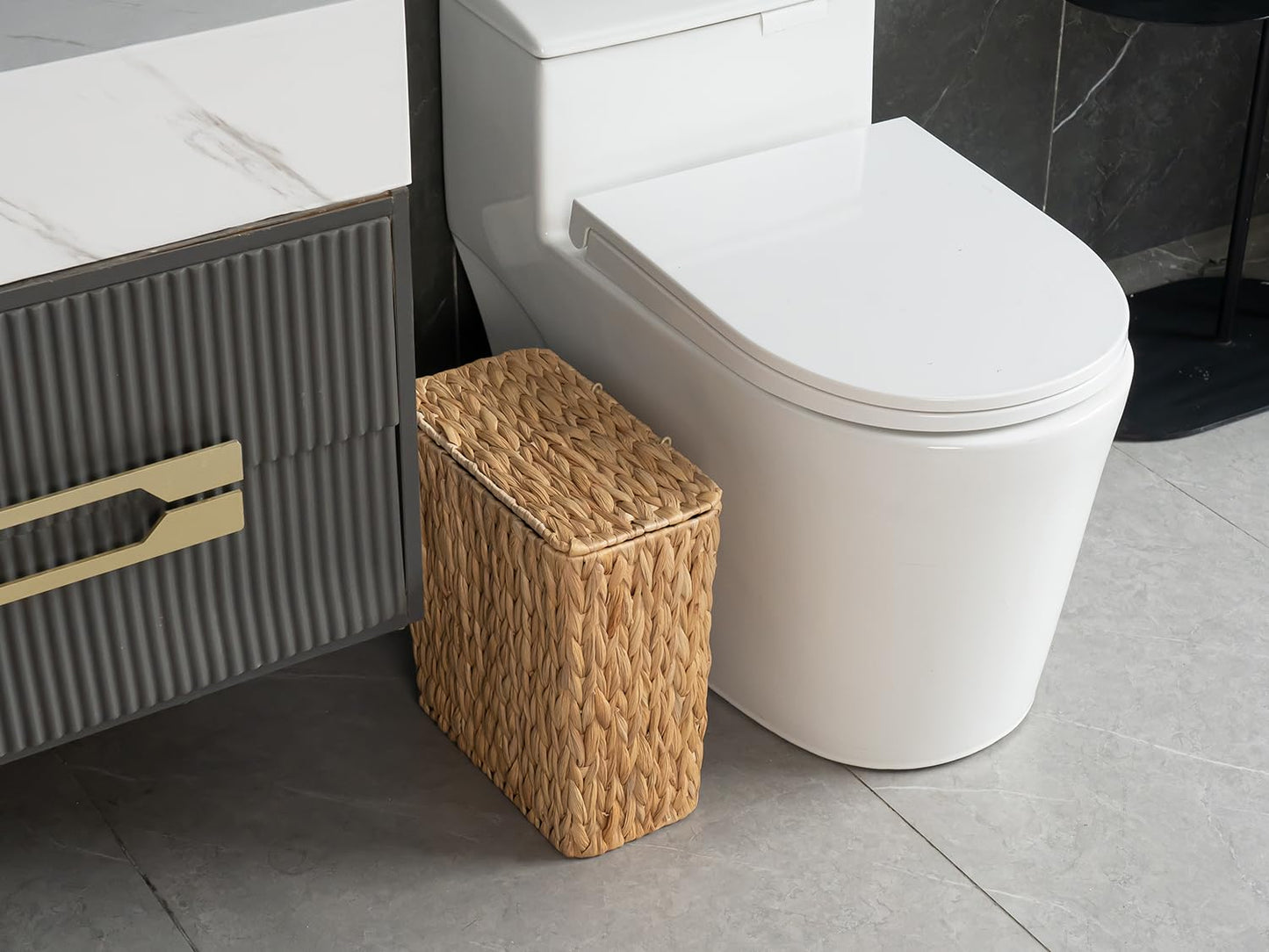 3 Gallon Wicker Trash Can,Small Bathroom Trash Can with Lid,Natural Water Hyacinth Wicker Waste Basket for Bedroom,Toilet,Narrow Garbage Can with Removable Liner