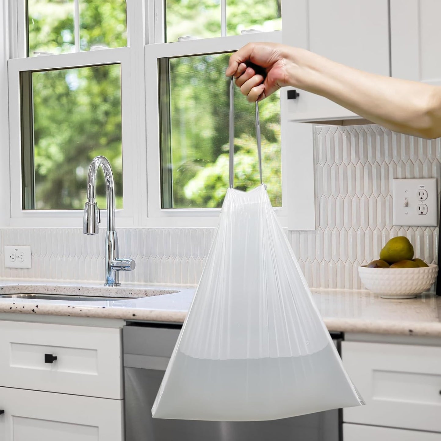 Small Trash Bags 4 Gallon Drawstring, Inwaysin 4 Gallon Trash Bag Extra Strong, Small Garbage Bags for Bathroom Can Bedroom Office Can, Unscented, Quick Cinch,15-18L, White, 54Count