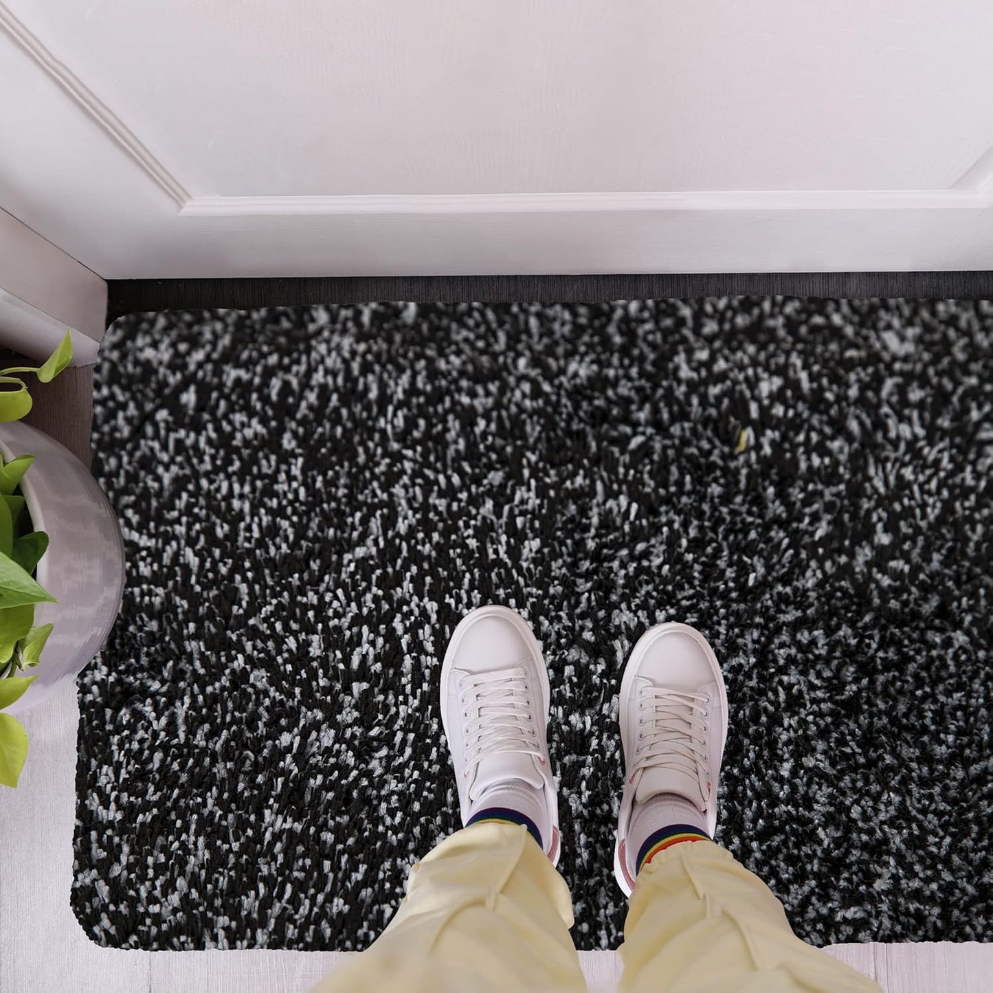 Premium Microfiber Indoor Door Mat – 32"x48" Washable Entry Mat, Non-Slip, Waterproof Backing, Super Absorbent, Low Profile Entryway Doormat for Indoor Entrance