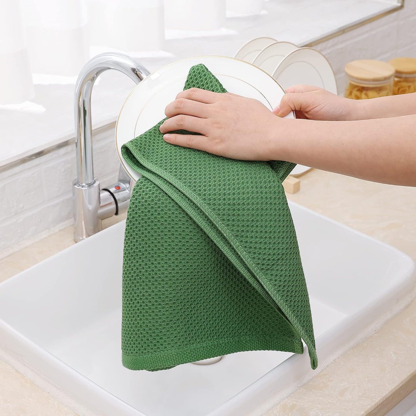 Homaxy 100% Cotton Waffle Weave Kitchen Dish Towels, Ultra Soft Absorbent Quick Drying Cleaning Towel, 13 x 28 Inches, 6-Pack, Grass Green